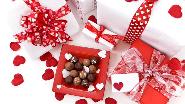 Gifts and Chocolate valentine's day gift